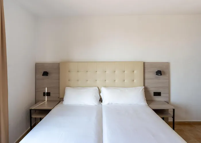 Hotel Queens - Adults Only